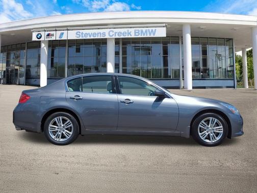 2011 INFINITI G37x Base
