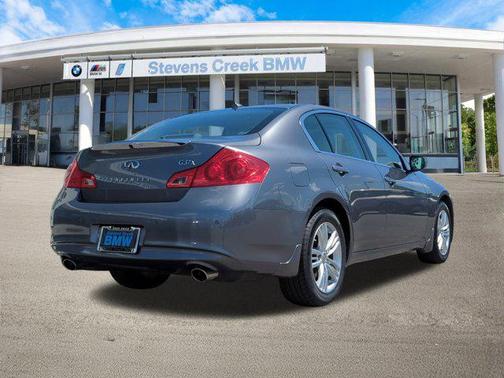 2011 INFINITI G37x Base