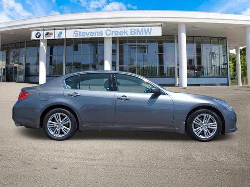 2011 INFINITI G37x Base