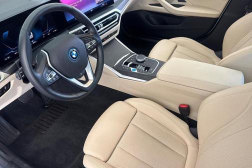 Mineral White Metallic 2023 BMW i4 Gran Coupe eDrive35