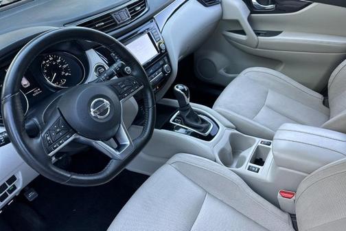 2018 Nissan Rogue Sport SL