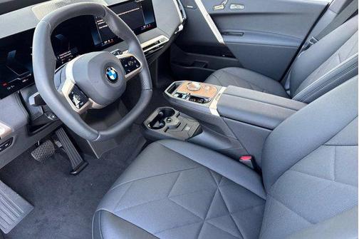 2026 BMW iX xDrive45