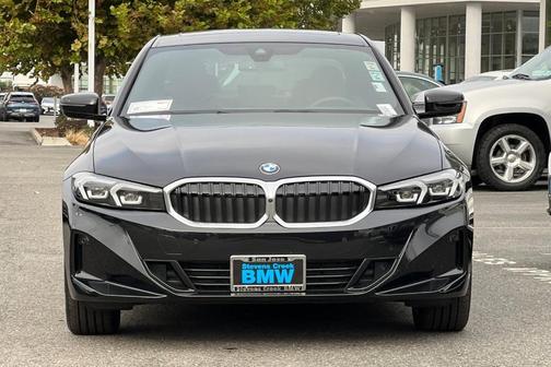 2023 BMW 330 xDrive