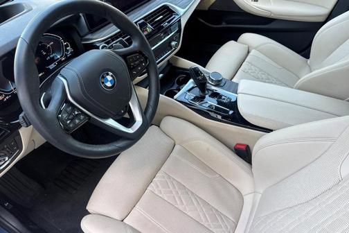 Arctic Race Blue Metallic 2023 BMW 530e Base