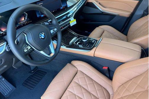 Alpine White 2026 BMW X5 PHEV xDrive50e