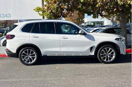 2025 BMW X5 xDrive40i