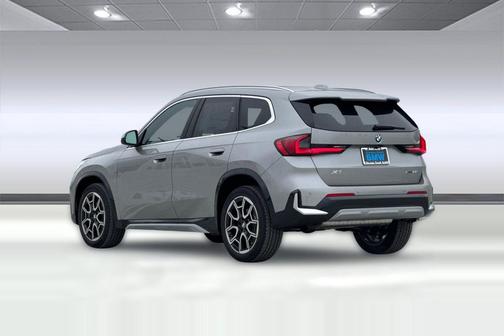 Space Silver Metallic 2026 BMW X1 xDrive28i