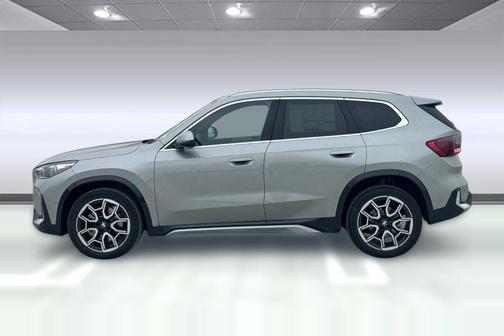 Space Silver Metallic 2026 BMW X1 xDrive28i