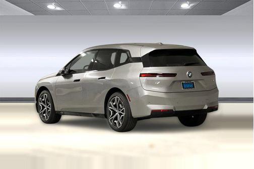 2026 BMW iX xDrive45