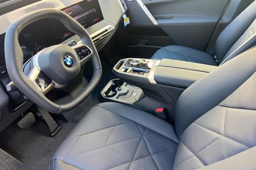 2026 BMW iX xDrive45
