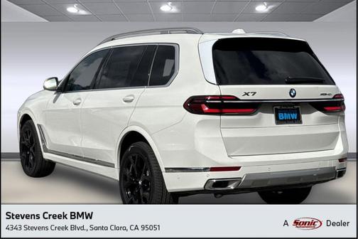 2025 BMW X7 xDrive40i
