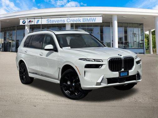 2025 BMW X7 xDrive40i
