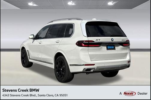 2025 BMW X7 xDrive40i
