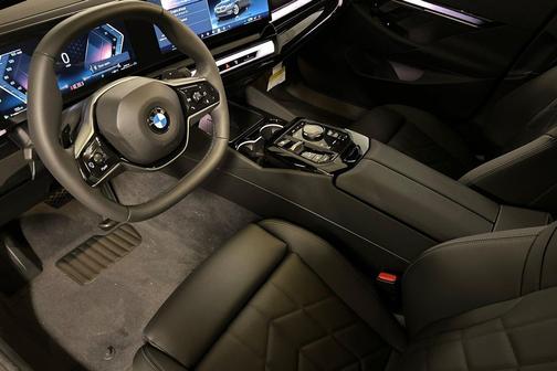 Dark Graphite Metallic 2027 BMW 530 530i