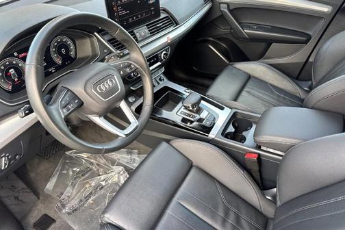 2025 Audi Q5 45 S line Premium