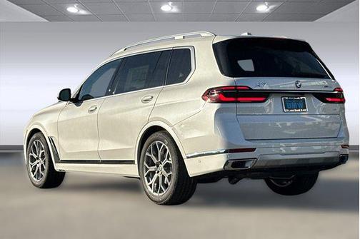 2026 BMW X7 xDrive40i