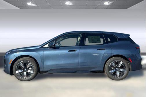 2026 BMW iX xDrive60