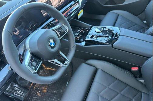 Alpine White 2026 BMW 530 530i