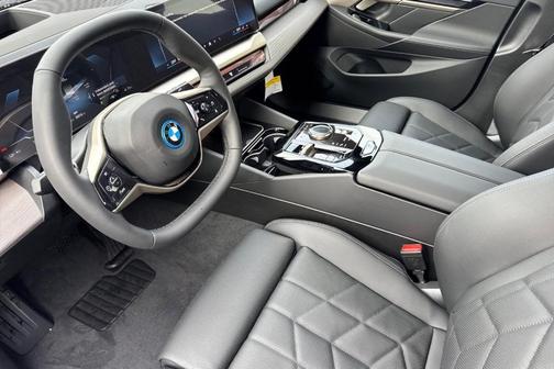 2026 BMW i5 eDrive40