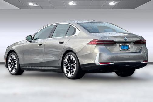 2026 BMW i5 eDrive40