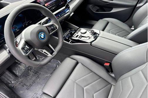 Dark Graphite Metallic 2026 BMW i5 xDrive40