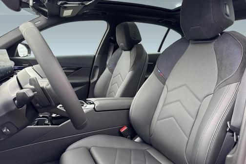 Dark Graphite Metallic 2026 BMW i5 xDrive40