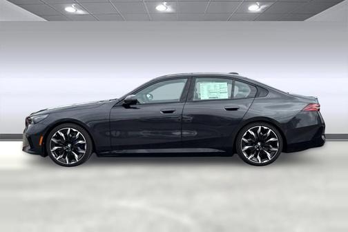 Dark Graphite Metallic 2026 BMW i5 xDrive40
