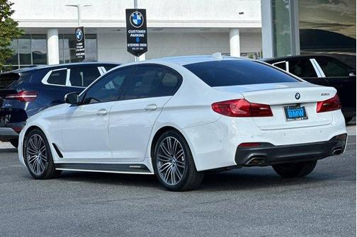 2019 BMW 530 530i