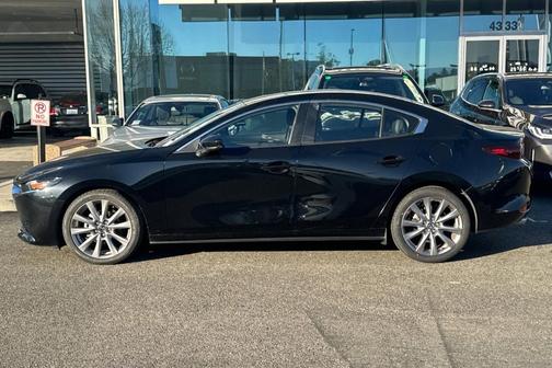 2022 Mazda Mazda3 FWD w/Preferred Package