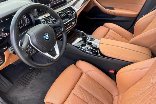 2023 BMW 530e Base