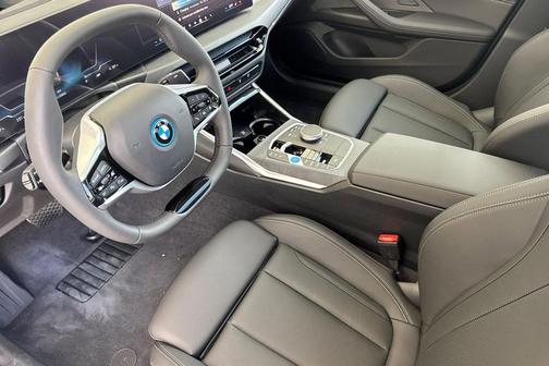 Cape York Green Metallic 2026 BMW i4 Gran Coupe eDrive40