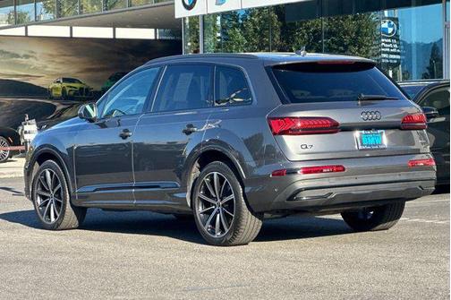 2022 Audi Q7 55 Premium Plus