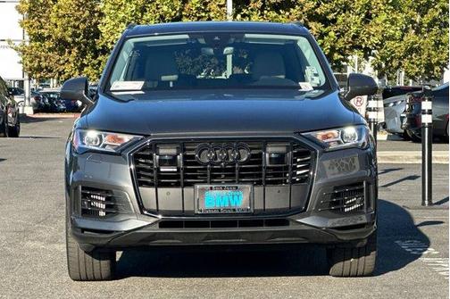 2022 Audi Q7 55 Premium Plus