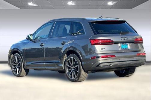 2022 Audi Q7 55 Premium Plus