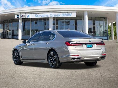 2021 BMW 750 i xDrive