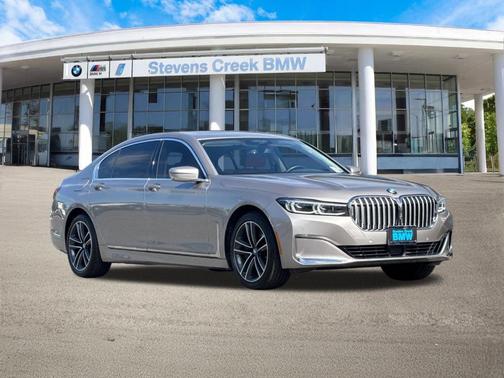 2021 BMW 750 i xDrive