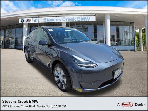 2021 Tesla Model Y Long Range Dual Motor All-Wheel Drive