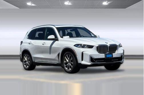 White 2025 BMW X5 PHEV xDrive50e