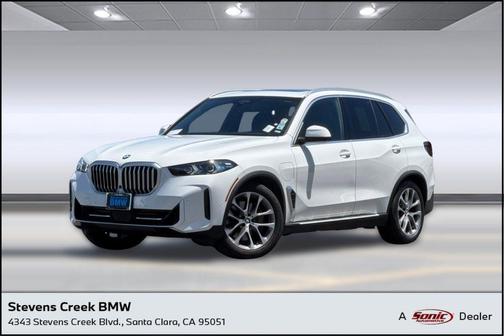 White 2025 BMW X5 PHEV xDrive50e