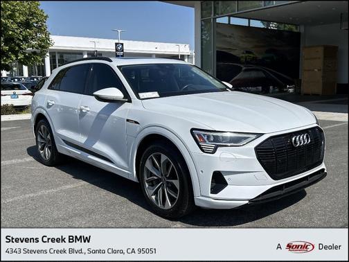 2021 Audi e-tron Premium Plus