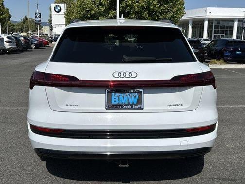 2021 Audi e-tron Premium Plus