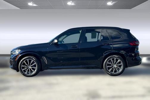 2022 BMW X5 M50i