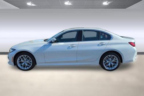 2025 BMW 330 i xDrive