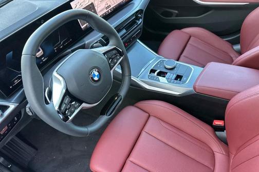 2025 BMW 330 i xDrive