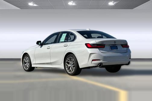 2025 BMW 330 i xDrive