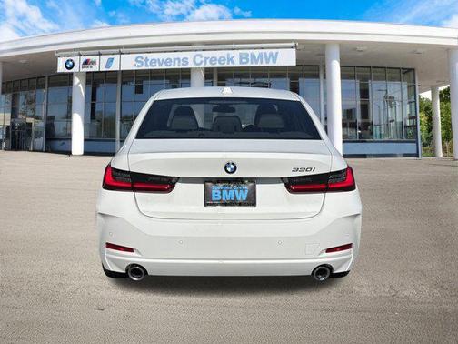 2025 BMW 330 i