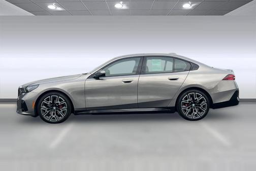 Oxide Grey Metallic 2026 BMW 530 530i