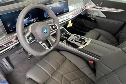 2025 BMW i7 xDrive60