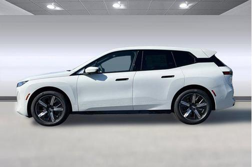 Alpine White 2026 BMW iX xDrive45