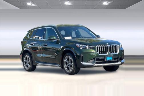 San Remo Green Metallic 2025 BMW X1 xDrive28i